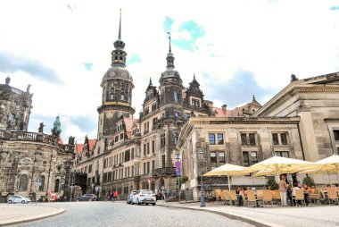 Dresden, Almanya. 13 Mayıs 2014: Güneşli bir günde Dresden Castle. 