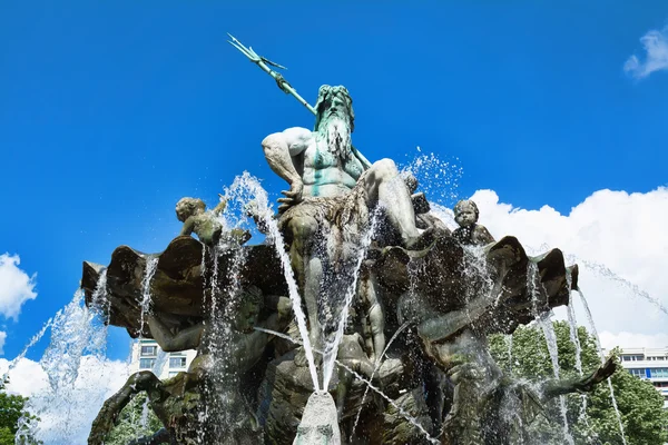 Fonte de Neptuno em Berlim . — Fotografia de Stock