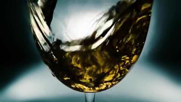Creative Macro Slow Motion Video White Wine Pouring Glass Glass — Stock Video