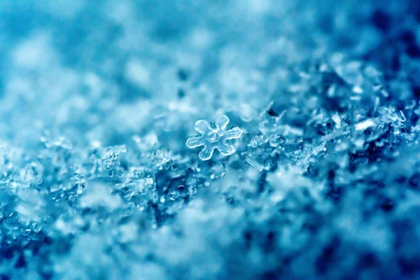 雪片の極端なマクロ写真 自然な雪のテクスチャ 雪のマクロな質感 — ストック写真