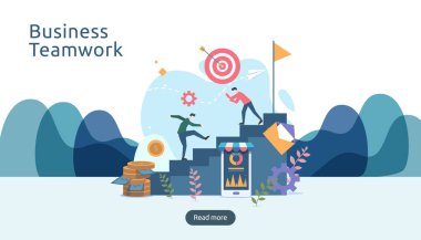 Takım çalışması, büyük sarı ampul lambası ve küçük insan karakteriyle fikir üretme. yaratıcı yenilik çözümü. Web iniş sayfası, afiş, sunum, sosyal medya şablonu