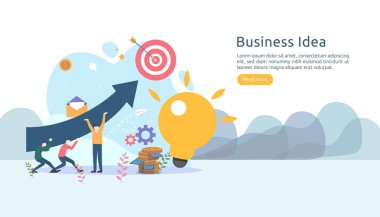Takım çalışması, büyük sarı ampul lambası ve küçük insan karakteriyle fikir üretme. yaratıcı yenilik çözümü. Web iniş sayfası, afiş, sunum, sosyal medya şablonu
