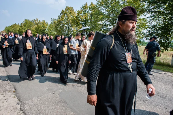 Процесія заради миру під Києвом — стокове фото