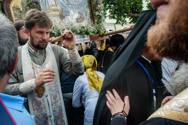 La parte final de la procesión por la paz en Kiev — Foto de Stock