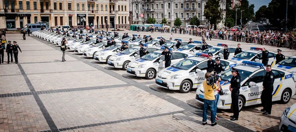 Yeni polis devriye yemin ettim