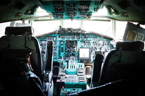 Tu-154 Soviet passenger jet medium range — Stock Photo, Image