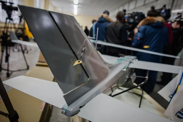 Demonstration of the first Ukrainian production drones — Stock Photo, Image