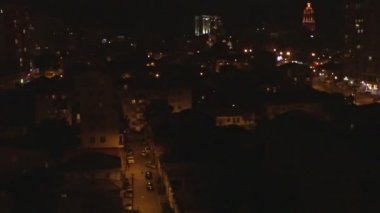 Tbillisi City, Georgia gece Caddesi'nin hava.