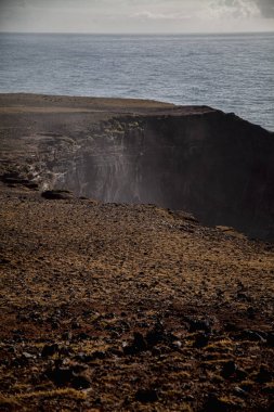 İzlanda 'da Kuzey Buz Denizi Sörfü