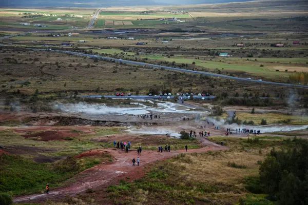 İzlanda 'daki kaplıca vadisi