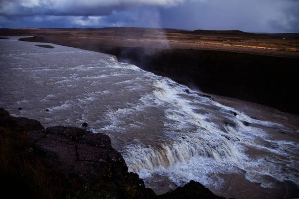 Stort Vattenfall Dalen Mycket Vatten — Stockfoto