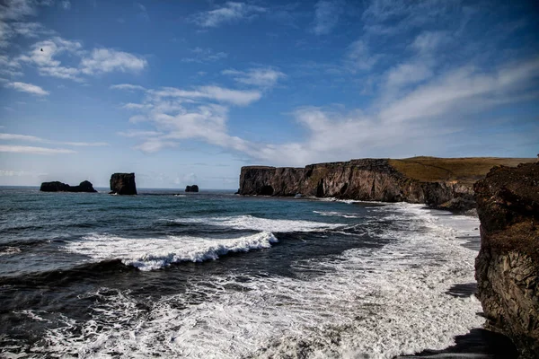 冰岛的北冰洋冲浪 — 图库照片