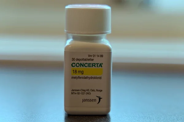 Janssen Eczacılık 'tan bir şişe Konser Hiperaktivite Bozukluğu ilacı. Dikkat eksikliği hiperaktivite bozukluğu için popüler tehdit.