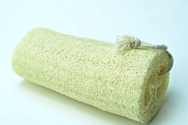 Esponja Banho Natural Para Esfregar Células Mortas Pele Isolado Branco — Fotografia de Stock