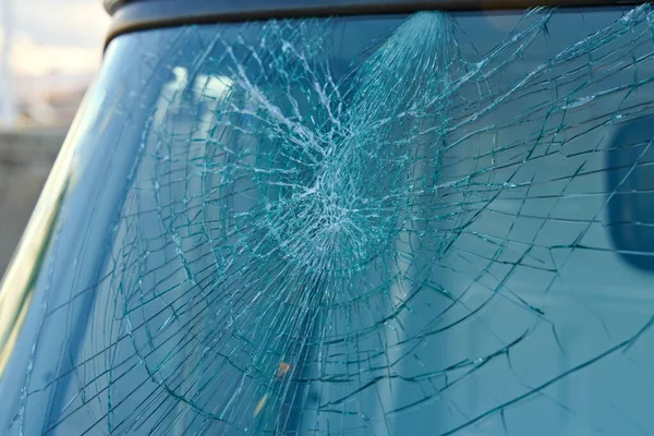 Broken Windshield Window Car Getting Smashed Rock — Stock Photo, Image