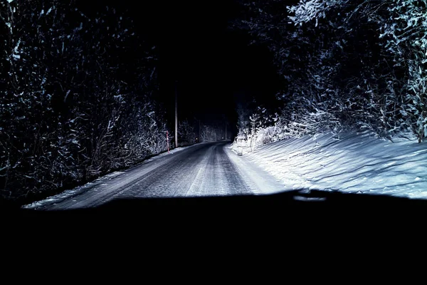 Car Driving Icy Road Night Winter Drivers Point View High — Stock Photo, Image