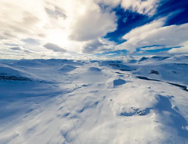 Norveç Jotunheimen Kentindeki Dağlık Tepeler Tepeler Donmuş Dağ Tundraları Üzerindeki — Stok fotoğraf