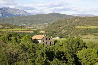 Aínsa, Pyrenees içinde Ortaçağ Kalesi