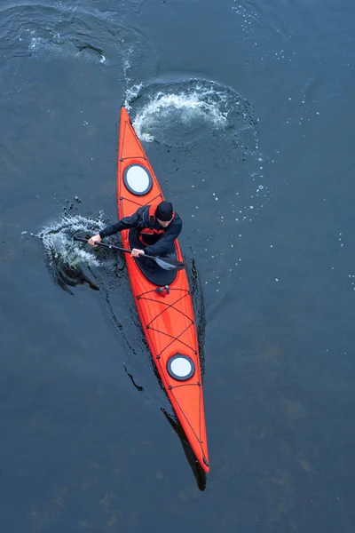 Kayak en el río, la vista desde la parte superior —  Fotos de Stock