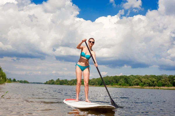 SUP Stand up paddle board mulher remo boarding05 — Fotografia de Stock