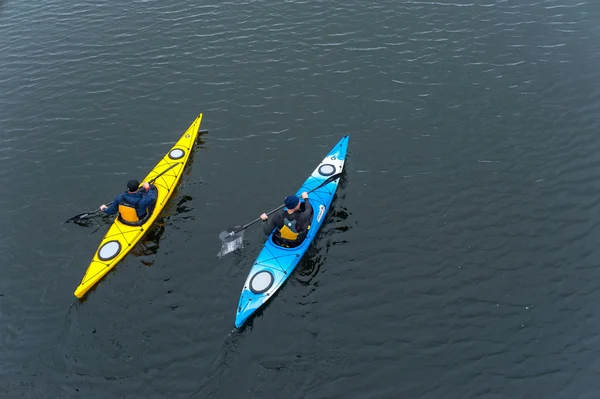 Kayaking on the river with fog and rain — Stock Photo, Image