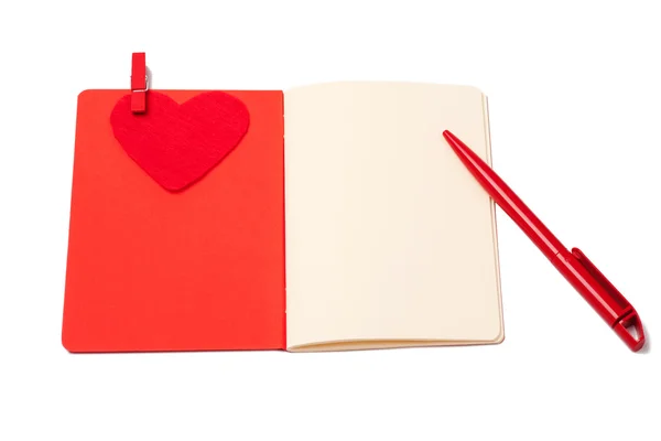 Coeur rouge, bloc-notes et stylo, Saint Valentin — Photo