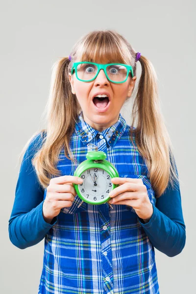 Porträtt av nerdy girl — Stockfoto