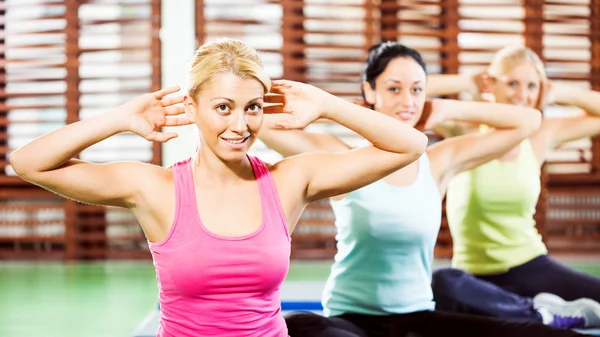 Entrenamiento de fitness —  Fotos de Stock