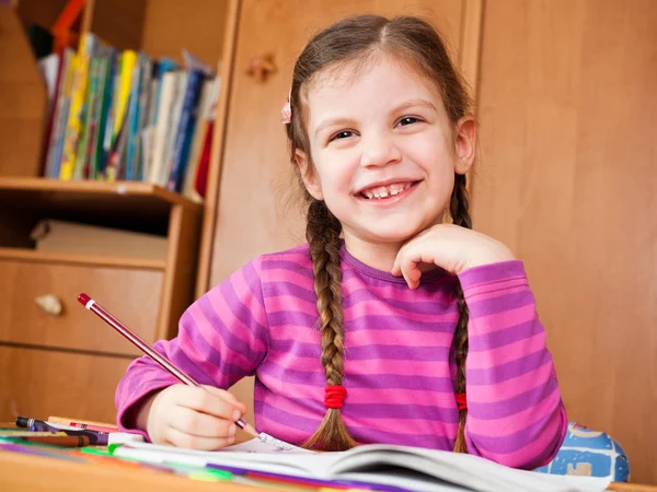 Preschooler dítě kresba — Stock fotografie
