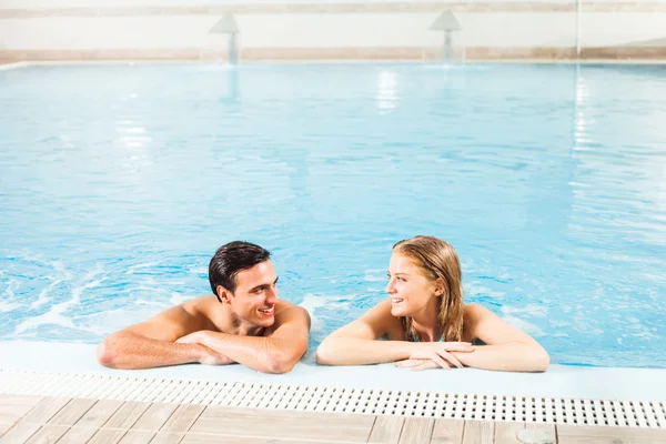 Young couple — Stock Photo, Image