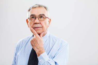 üst düzey iş adamı düşünme