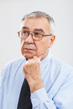 üst düzey iş adamı düşünme