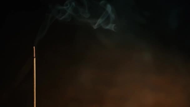 Mediataion tămâie stick de fumat cu filtru — Videoclip de stoc