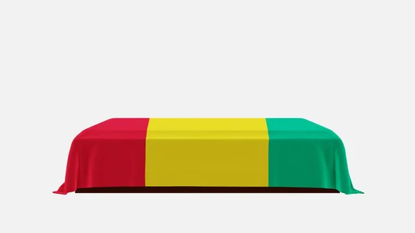Vista Lateral Caixão Fundo Branco Coberto Com Bandeira País Guiné — Fotografia de Stock