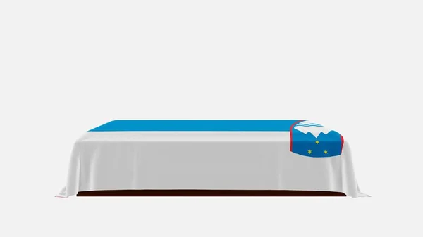Vista Lateral Caixão Fundo Branco Coberto Com Bandeira País Eslovénia — Fotografia de Stock
