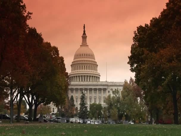 Het gebouw van het Capitool in Washington — Stockvideo