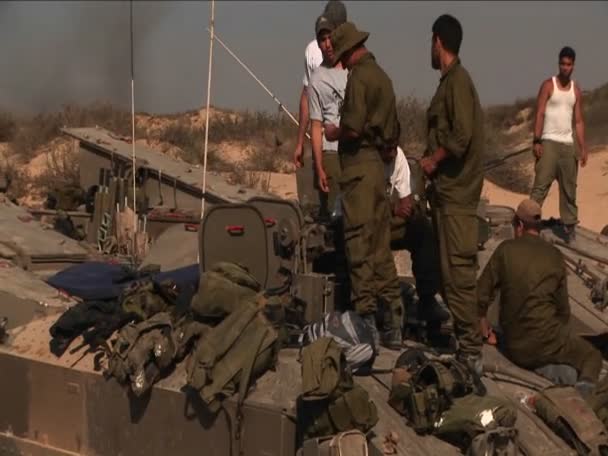 Off duty Israeli soldiers — Stock Video