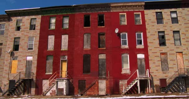 Edificios abandonados en un norte de Baltimore — Vídeos de Stock