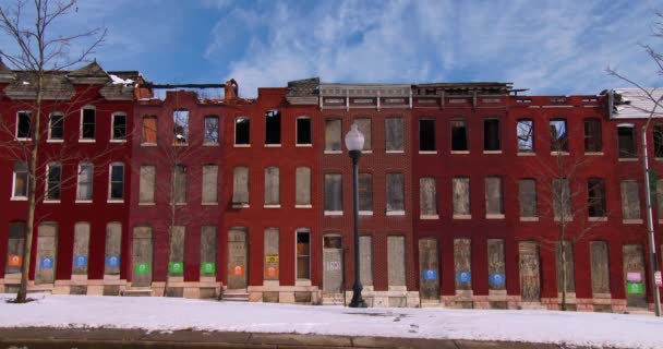 Casas abandonadas en el norte de Baltimore — Vídeo de stock
