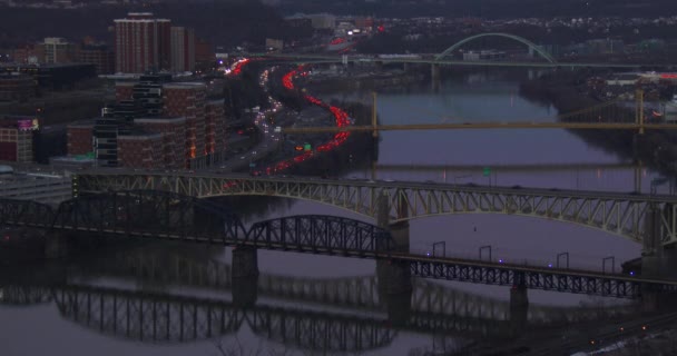 Skyline i pittsburgh på natten — Stockvideo