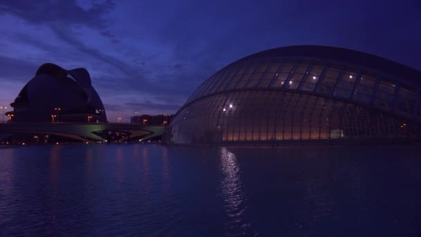 Futuristiska arkitekturen i Valencia — Stockvideo