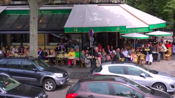 Clássico Paris café ao ar livre — Vídeo de Stock