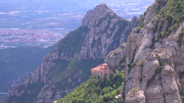 Монастырь Монсеррат в Испании . — стоковое видео