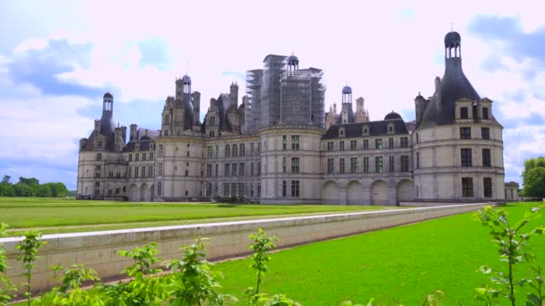 Schloss Chambord im Tal der Loire — Stockvideo
