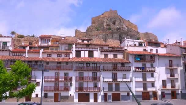 Residencias y castillo fortaleza ciudad de Morella — Vídeos de Stock