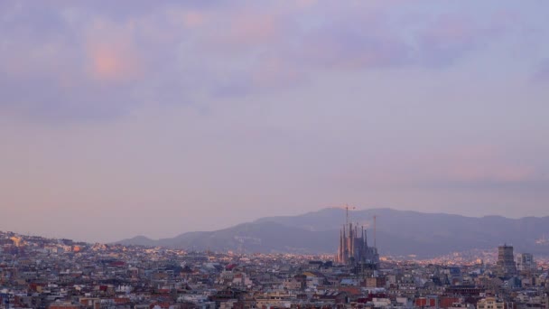 Skyline of Barcelona  with Sagrada Familia — Stock Video