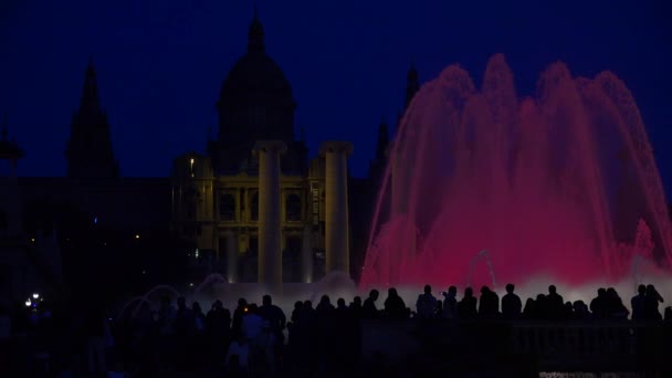 Light show and dancing fountains — Stock Video