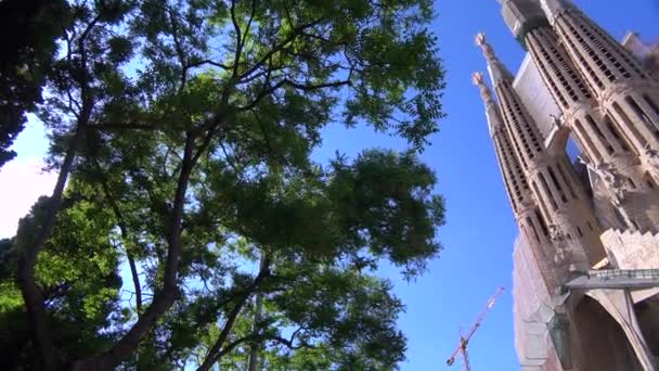 Catedral de la Sagrada Familia por Gaudí — Vídeos de Stock