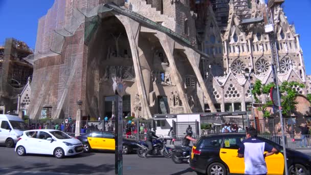 Catedral da Sagrada Família por Gaudi — Vídeo de Stock