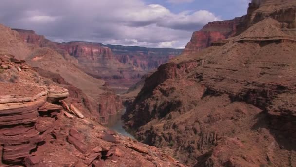 En vy längs Grand Canyon i Arizona — Stockvideo
